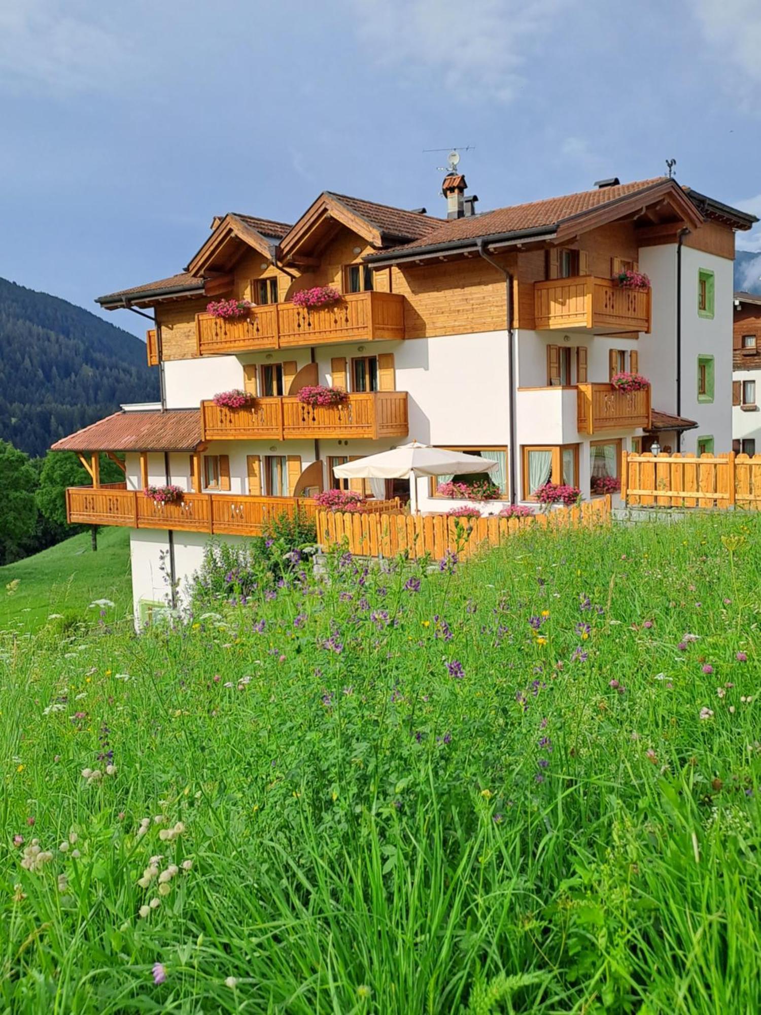 Hotel Garni La Soldanella Madonna Exterior foto